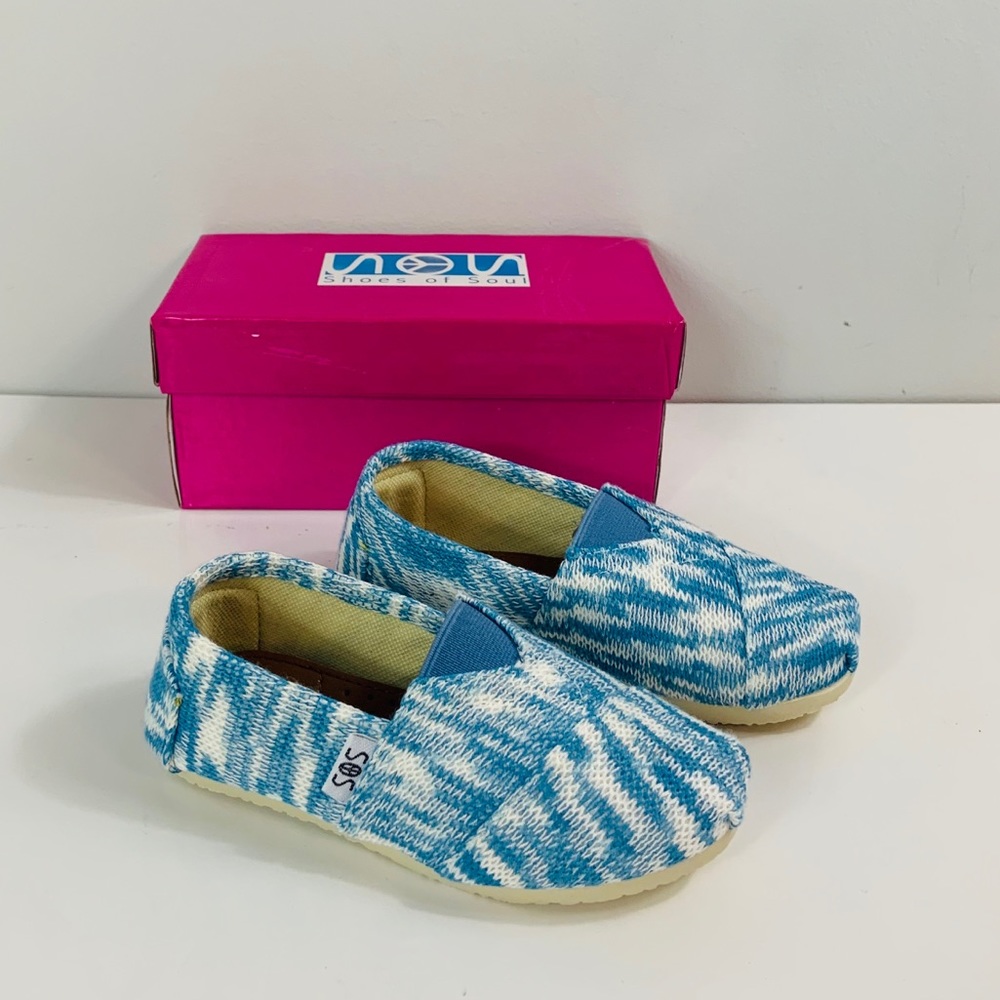 Brand New Girls Blue Multi Flats